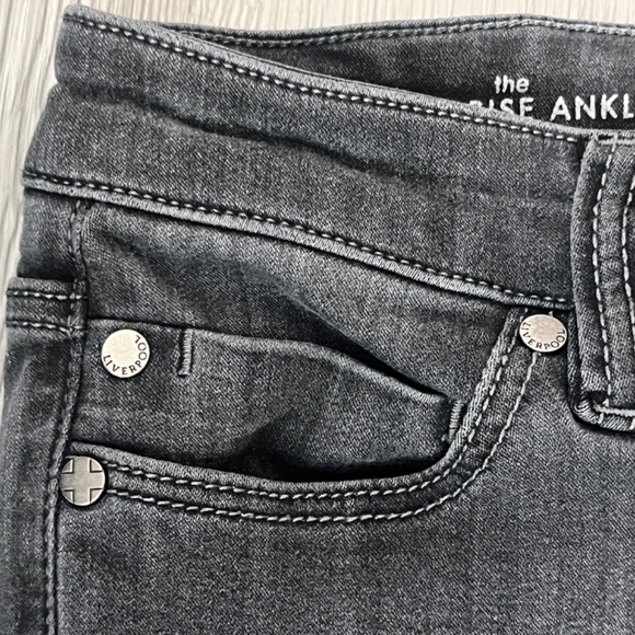 Liver Pool LA Women's The High Rise Ankle Jeans, Gray, Size 6 Petite - Picture 5 of 13